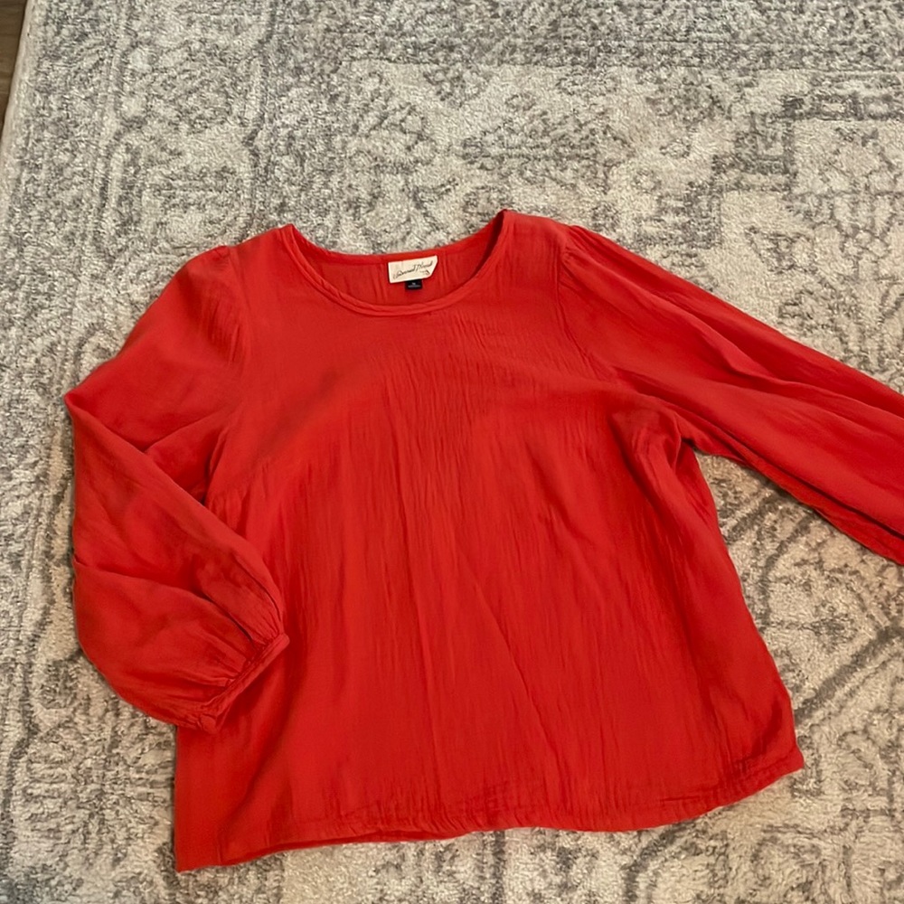 Cute blouse
